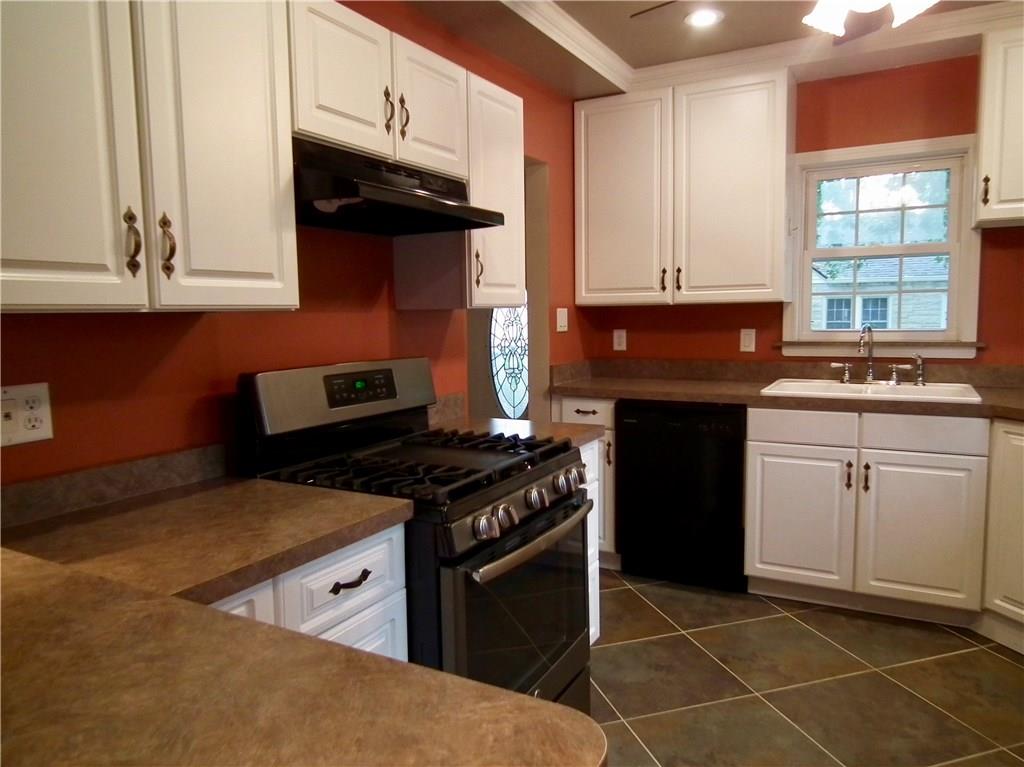 21 Hoss Road Indianapolis, IN 46217 - Photo 6 of 26 Gallery Image 6