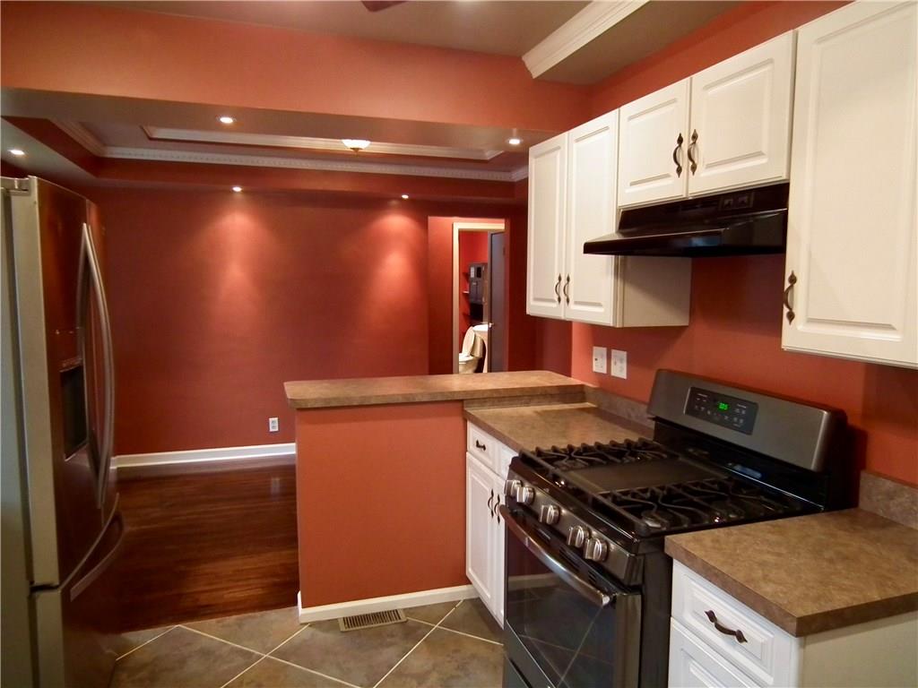 21 Hoss Road Indianapolis, IN 46217 - Photo 9 of 26 Gallery Image 9