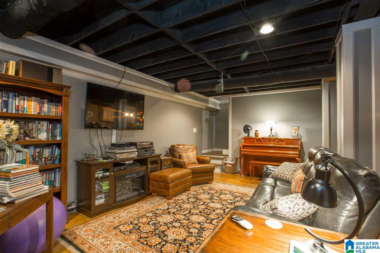 1002 Valley Road Oneonta, AL 35121 - Photo 17 of 31