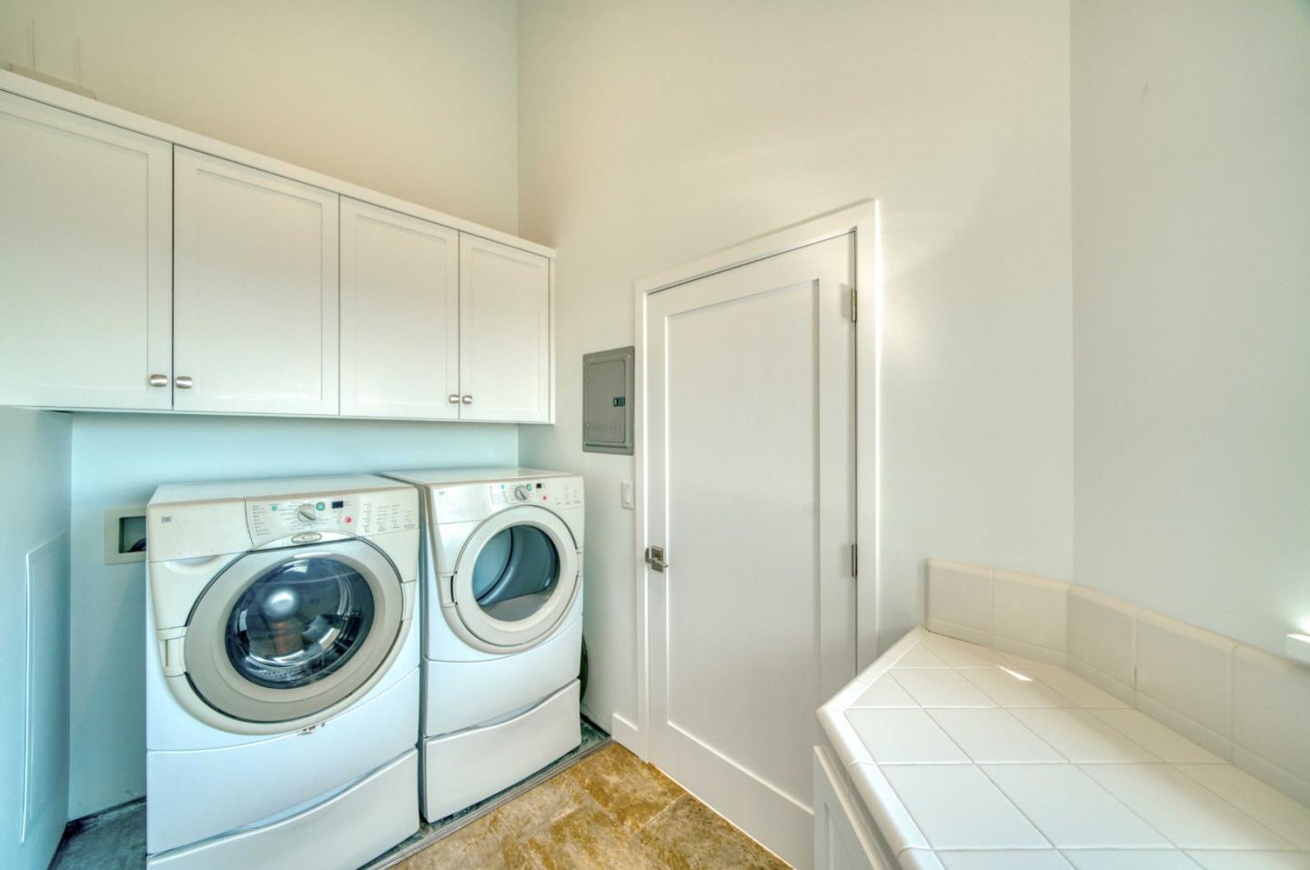 7325 Viewpoint Road Aptos, CA 95003 - Photo 31 of 51 a utility room with dryer and washer