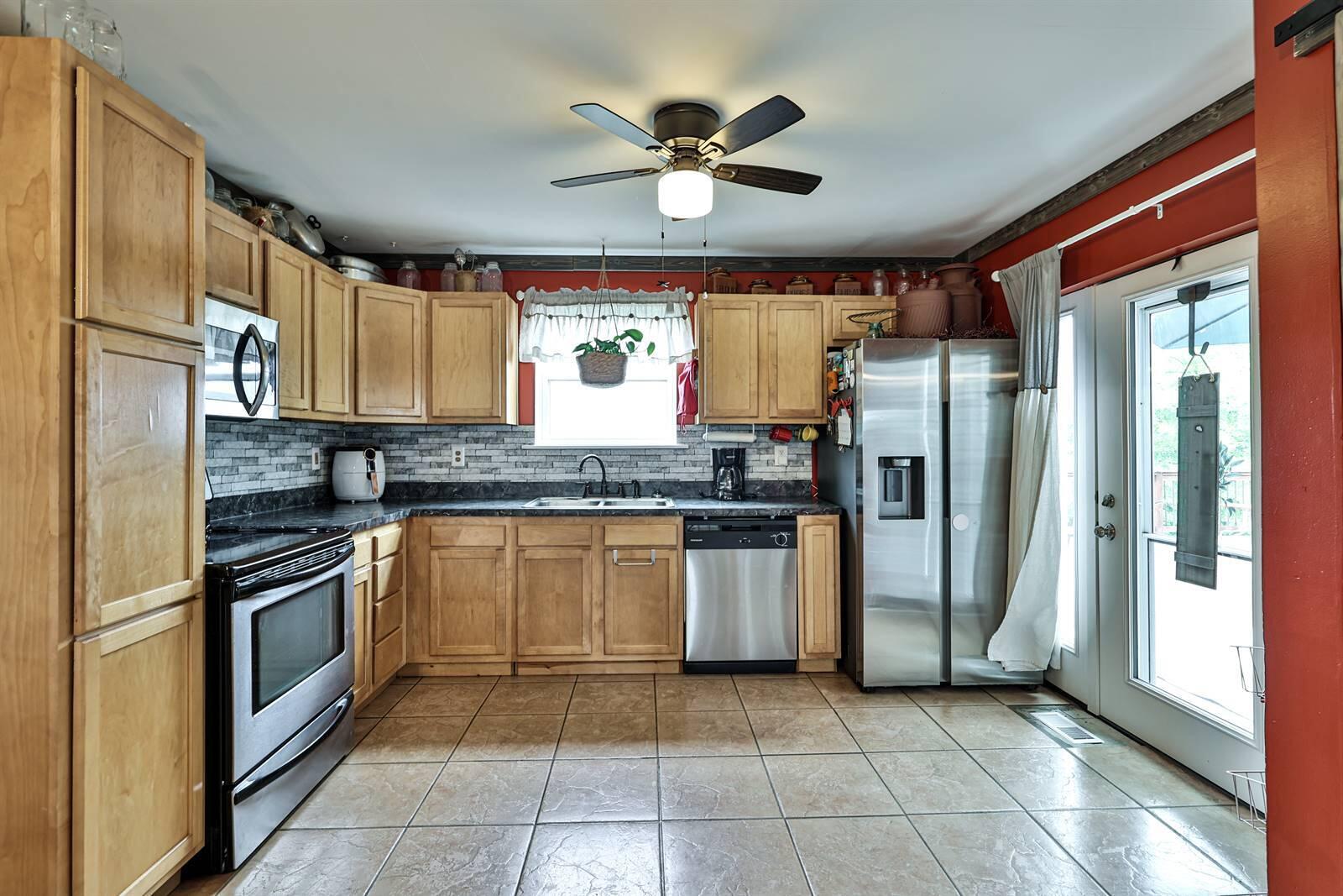 174 Clay Ridge Road Alexandria, KY 41001 - Photo 7 of 29 Gallery Image 7