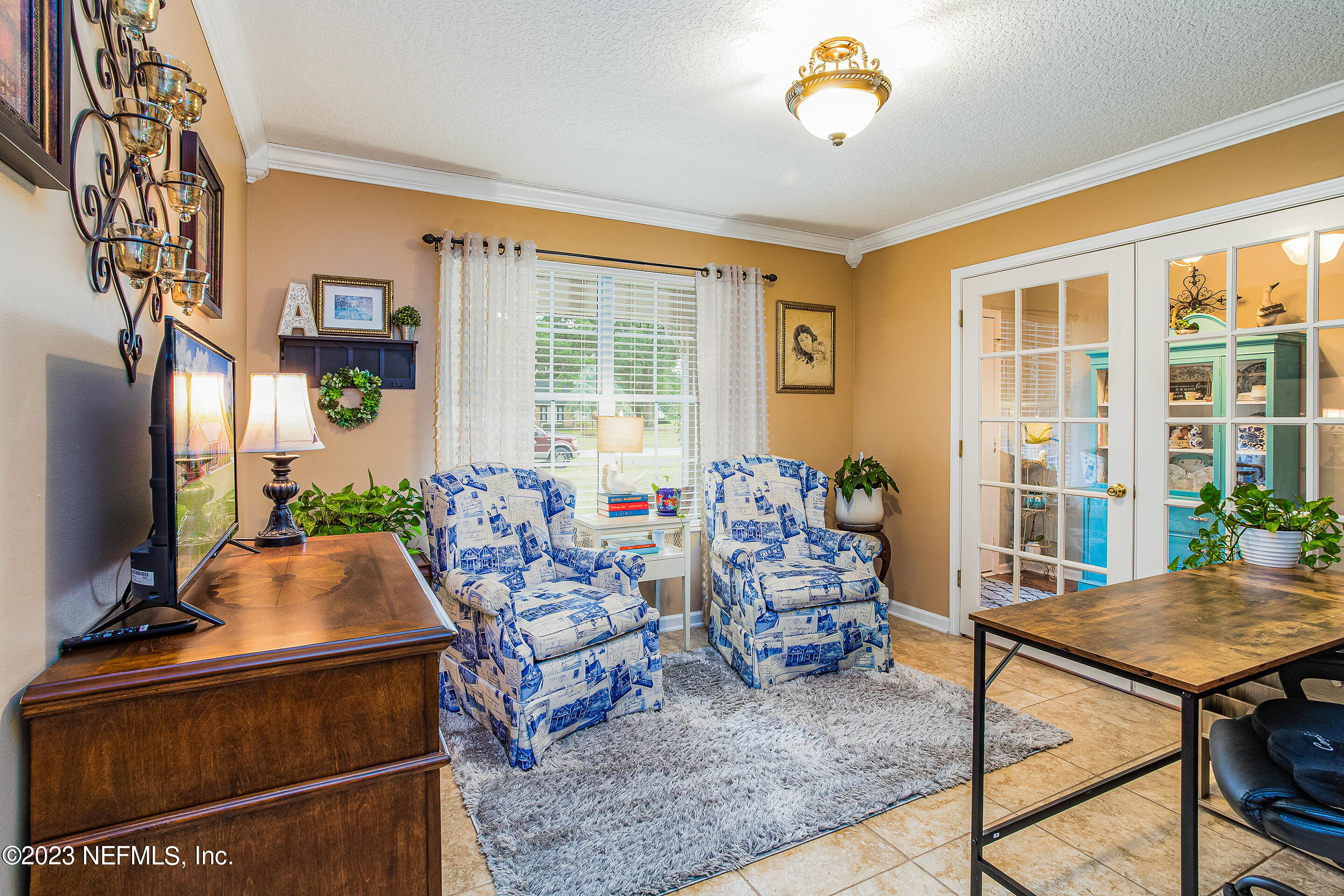 55316 Deer Run Road Callahan, FL 32011 - Photo 10 of 32 a view of a workspace with furniture