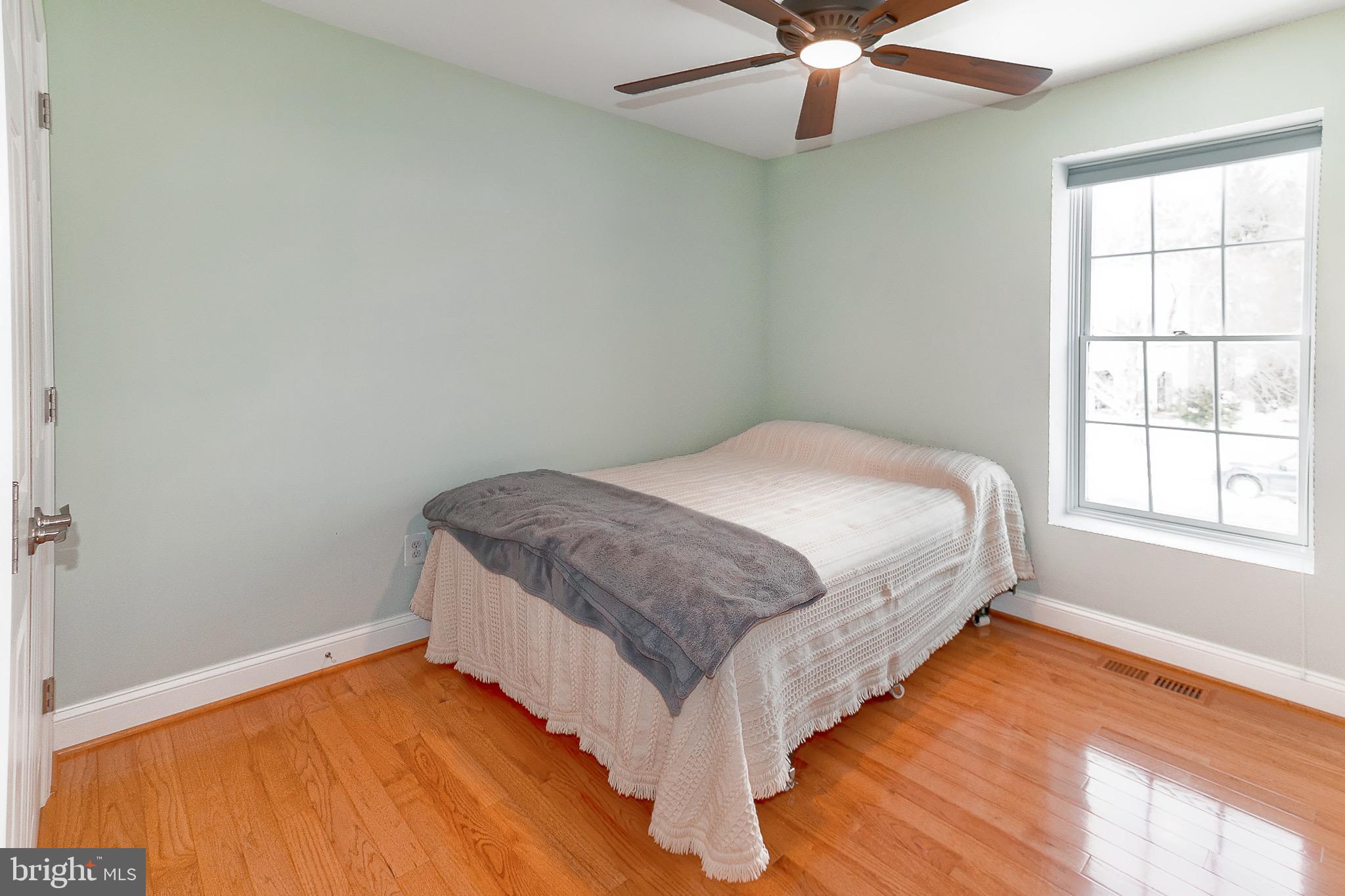 13425 Point Pleasant Drive Chantilly, VA 20151 - Photo 16 of 24 BEDROOM 2