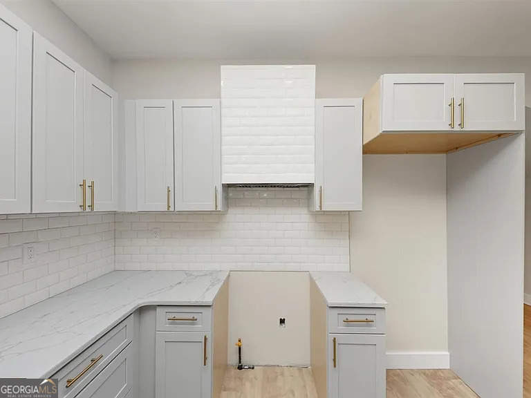 976 Linam Avenue Southeast Atlanta, GA 30315 - Photo 12 of 34