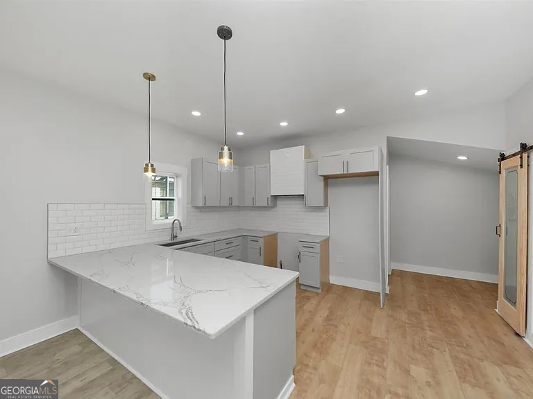 976 Linam Avenue Southeast Atlanta, GA 30315 - Photo 9 of 34