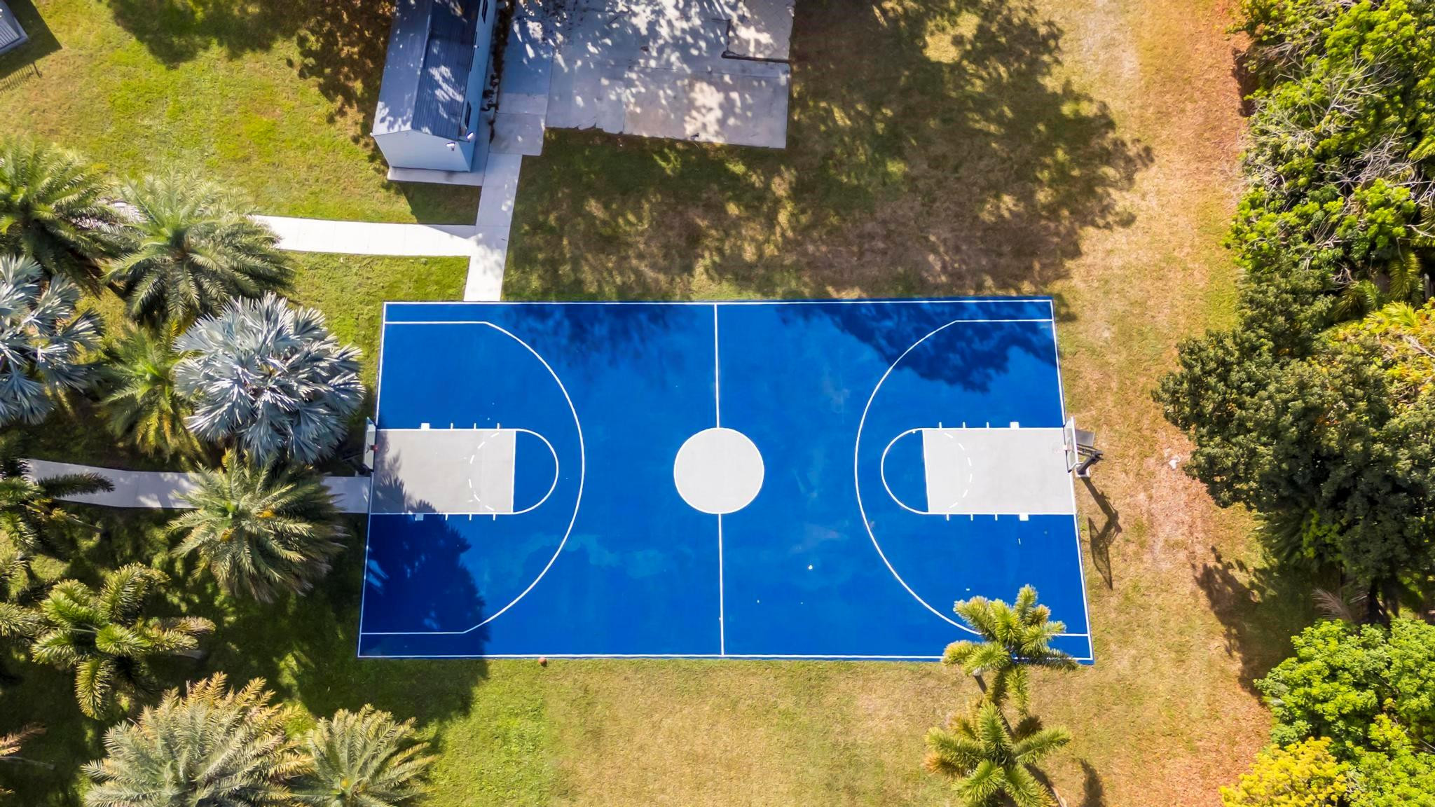 18201 Southwest 70th Place Southwest Ranches, FL 33331 - Photo 33 of 55 a view of a room with chairs and table