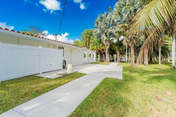 $8,900 | 18201 Southwest 70th Place, Southwest Ranches, FL 33331