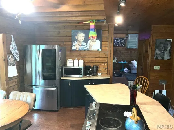 $375,000 | 882 Plant School Avenue, Greenville, IL 62246