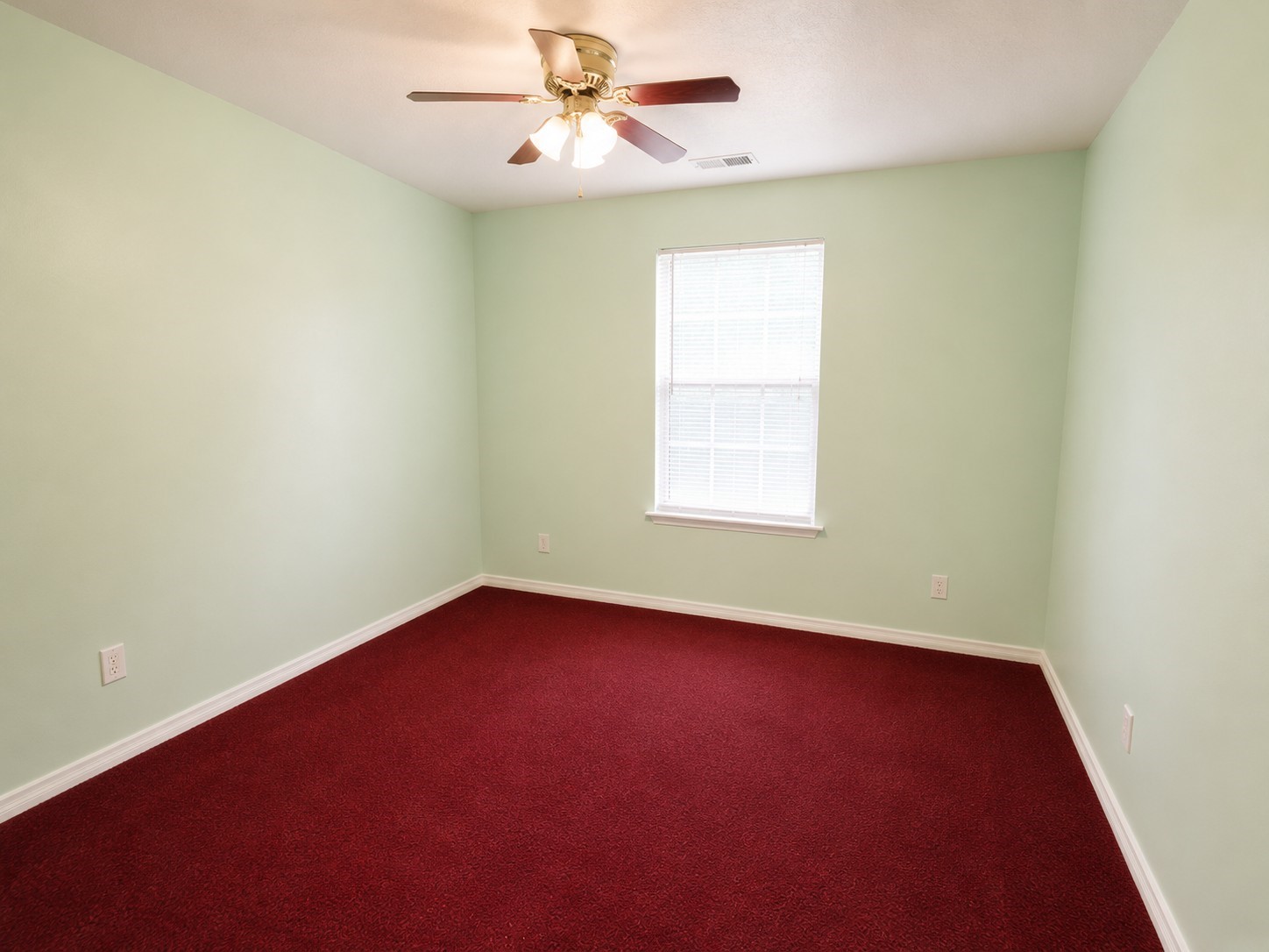 1801 Coe Road Pinehurst, TX 77362 - Photo 11 of 16