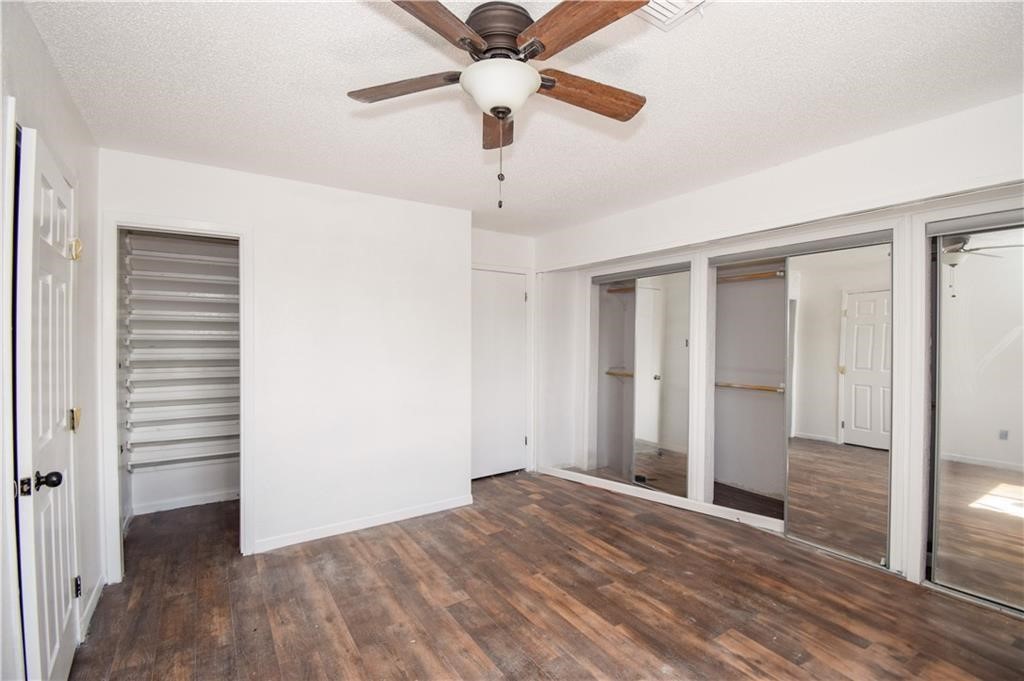 4410 Hebert Lane Corpus Christi, TX 78413 - Photo 11 of 16