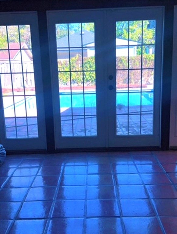 4410 Hebert Lane Corpus Christi, TX 78413 - Photo 18 of 34 a view of empty room with windows