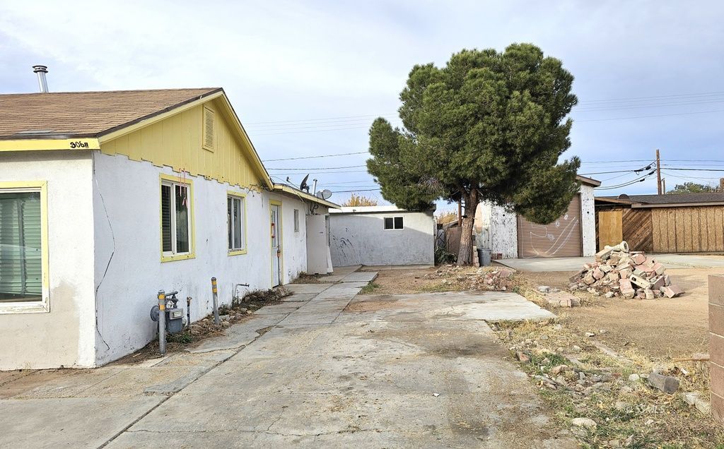 306 West Upjohn Avenue Ridgecrest, CA 93555 - Photo 33 of 33