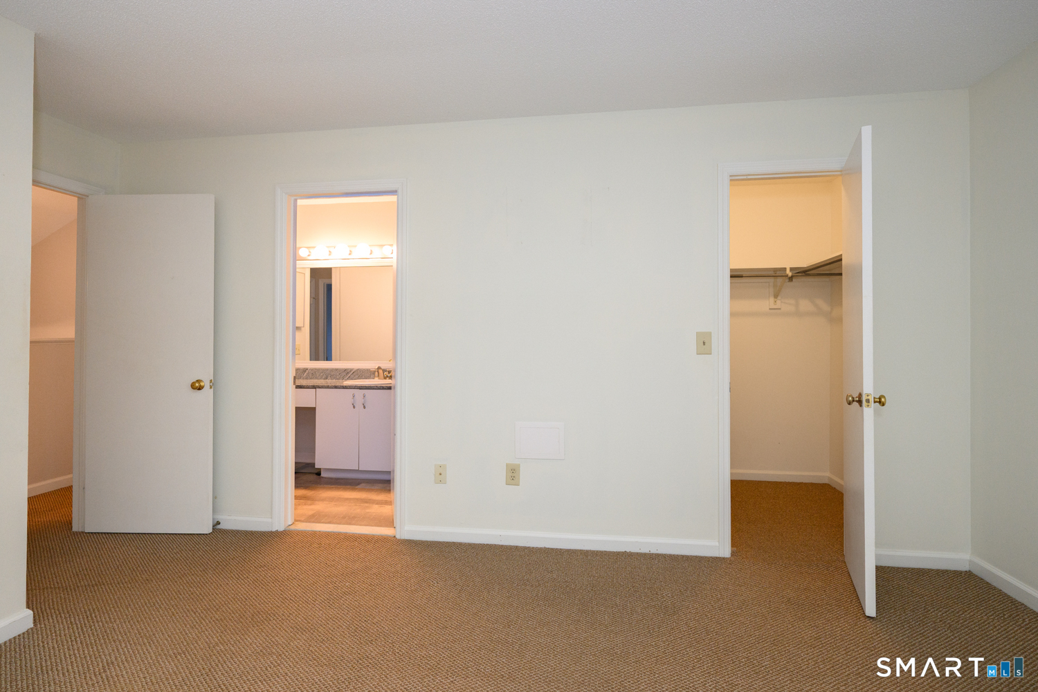 925 Oronoke Road Waterbury, CT 06708 - Photo 16 of 33