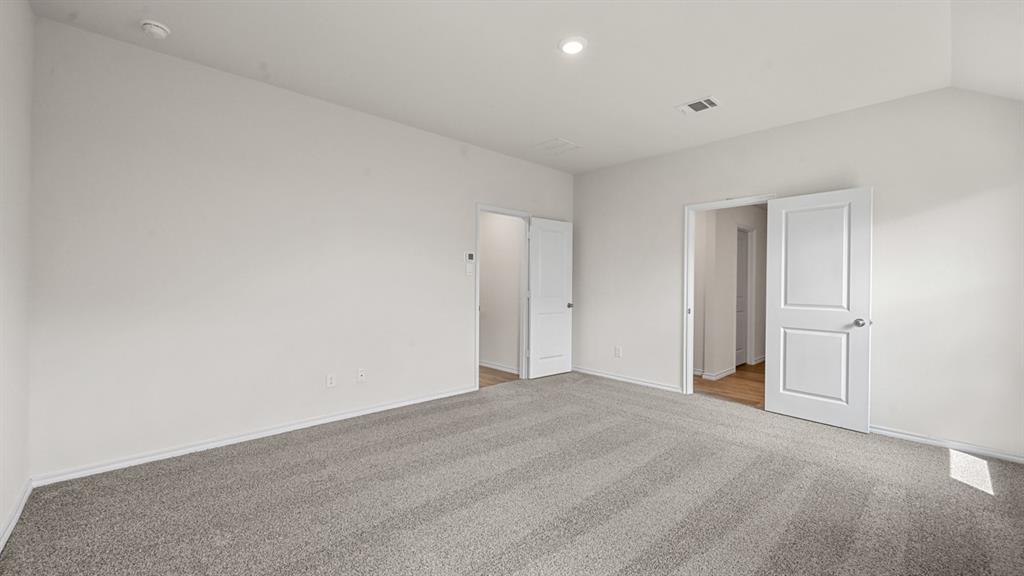 6088 Freedom Drive Lindale, TX 75706 - Photo 25 of 40 a view of an empty room