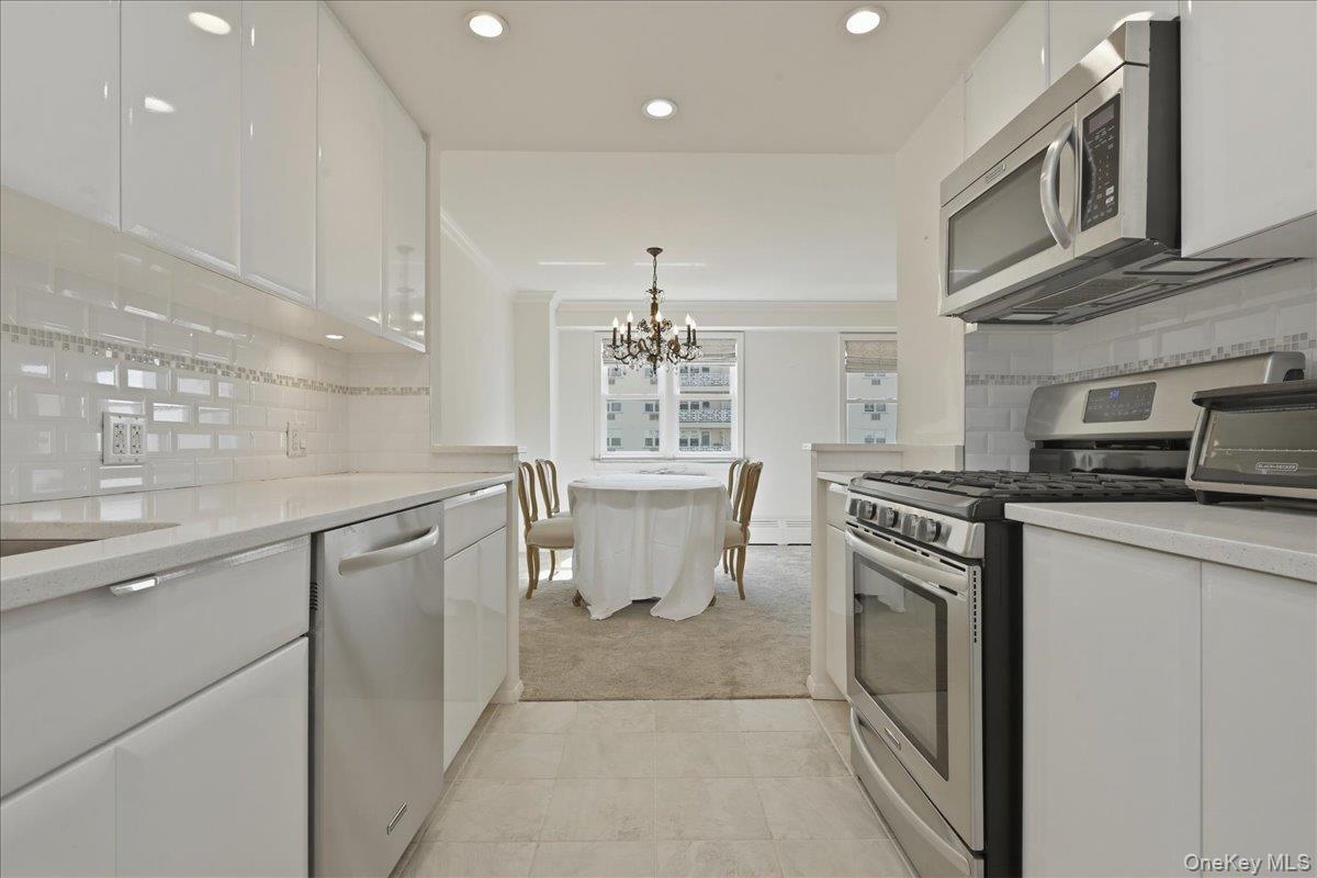 430 Shore Road, Unit 4G Long Beach, NY 11561 - Photo 17 of 36