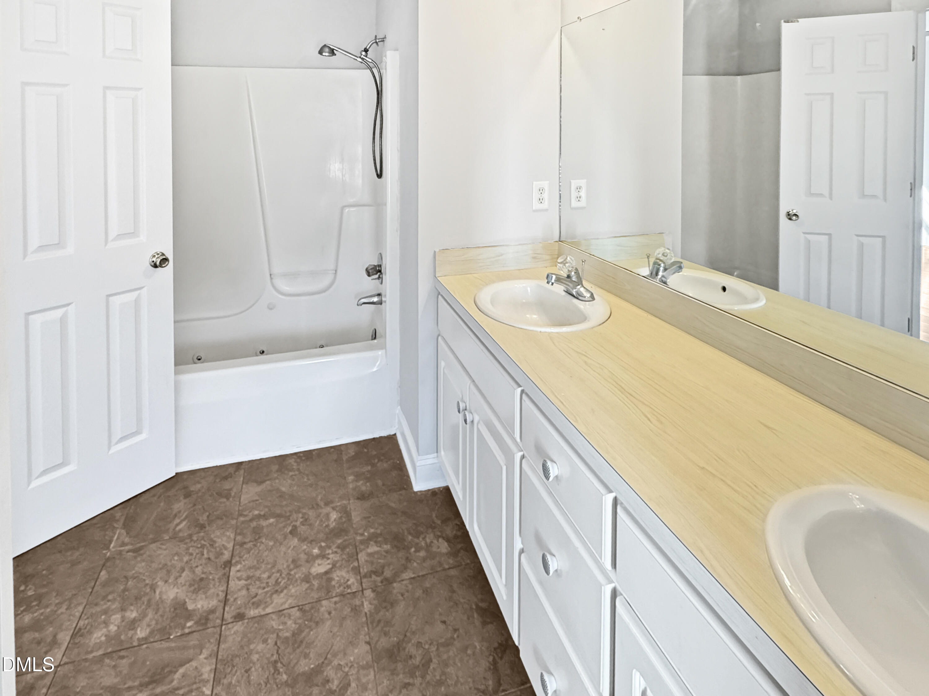 11165 Candlewick Road Bailey, NC 27807 - Photo 7 of 10 ea8cb10a8e504091e5e48dfb2be637bf1bf047f7