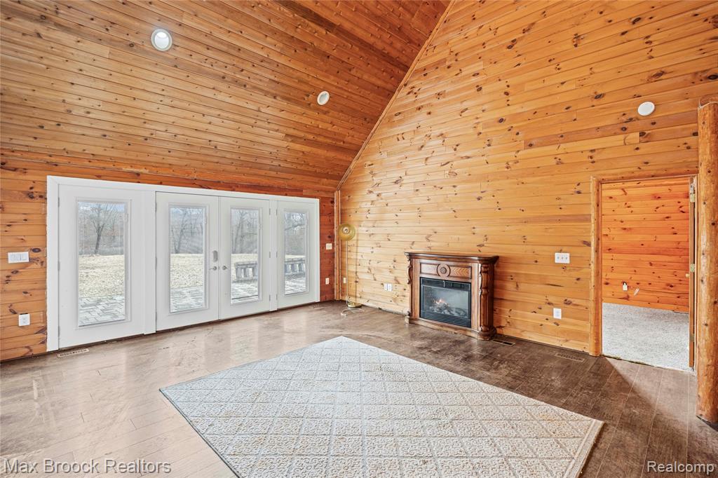 5186 Pinckney Road Howell, MI 48843 - Photo 6 of 70
