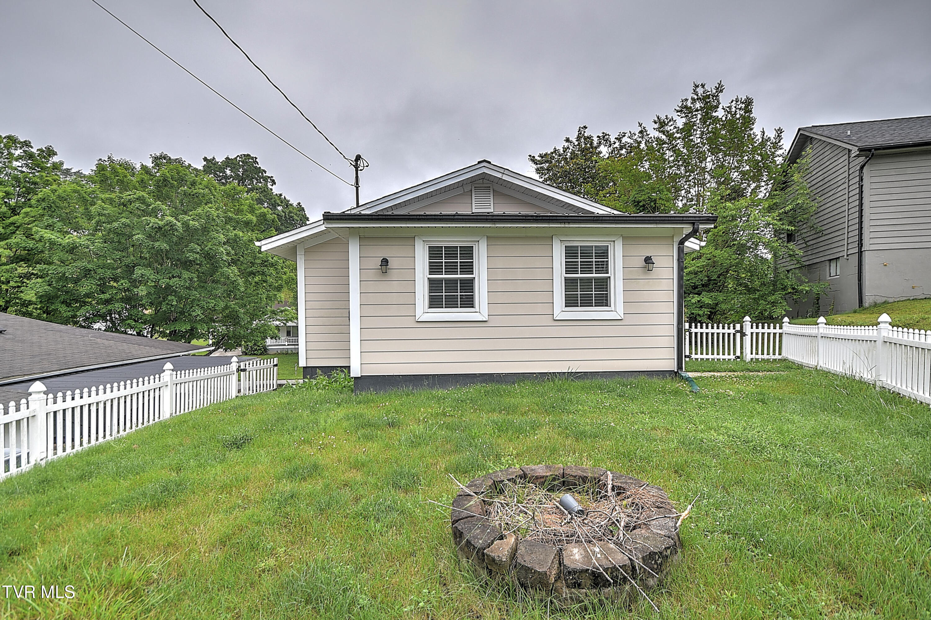 166 Reading Road South Weber City, VA 24290 - Photo 29 of 34 166 Reading JC-32