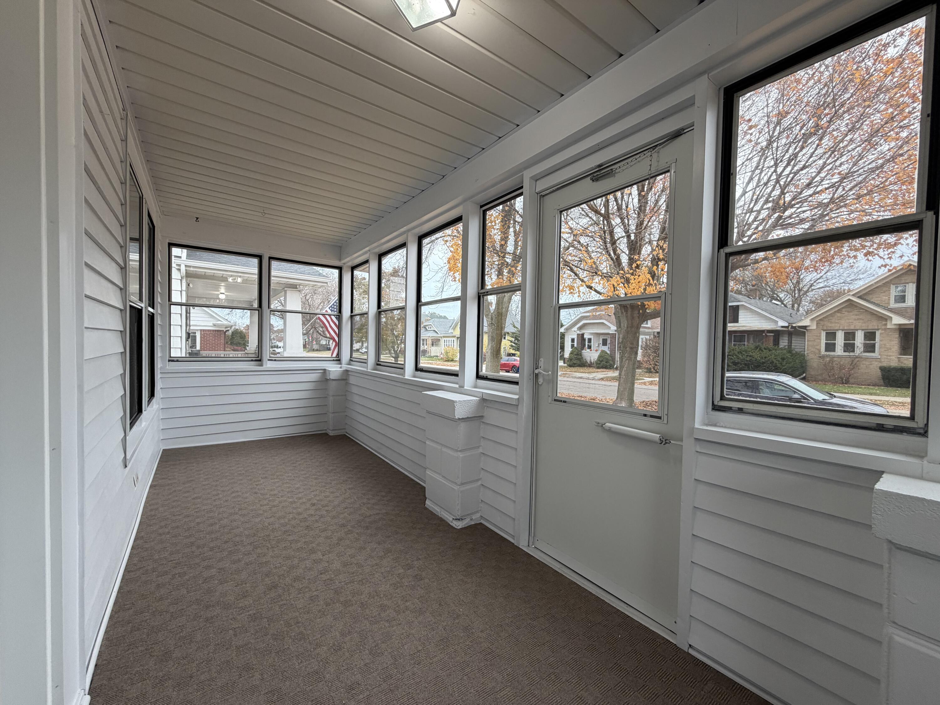 3824 Lindermann Avenue Racine, WI 53405 - Photo 12 of 22 Front Porch