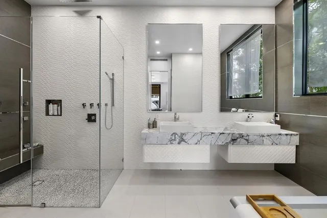 $12,495,000 | 2437 Delmar Place, Fort Lauderdale, FL 33301