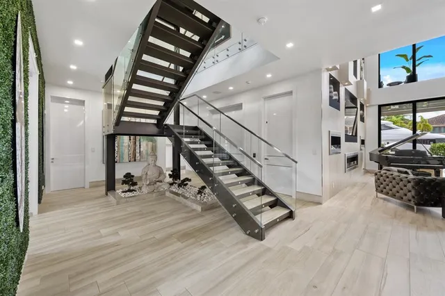 $12,495,000 | 2437 Delmar Place, Fort Lauderdale, FL 33301