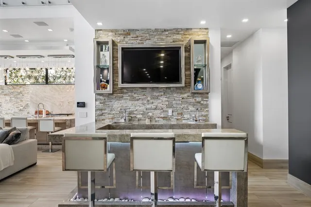 $12,495,000 | 2437 Delmar Place, Fort Lauderdale, FL 33301