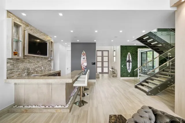 $12,495,000 | 2437 Delmar Place, Fort Lauderdale, FL 33301