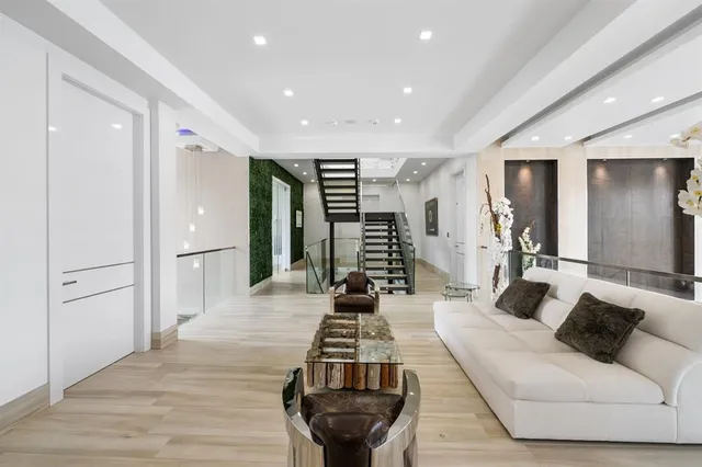 $12,495,000 | 2437 Delmar Place, Fort Lauderdale, FL 33301