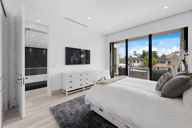 $12,495,000 | 2437 Delmar Place, Fort Lauderdale, FL 33301