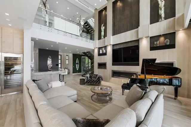 $12,495,000 | 2437 Delmar Place, Fort Lauderdale, FL 33301