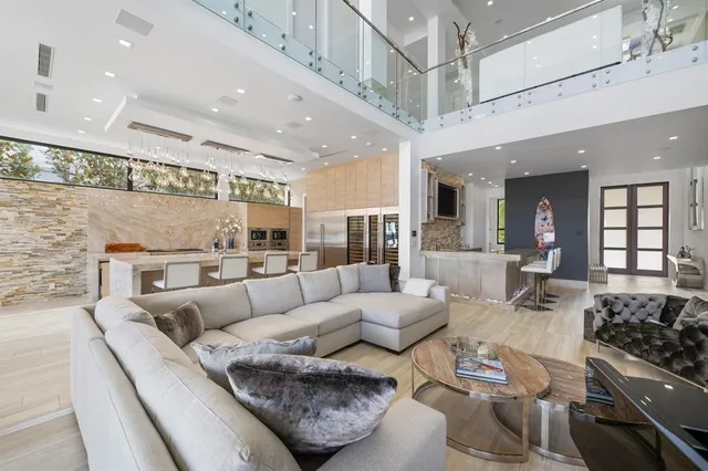 $12,495,000 | 2437 Delmar Place, Fort Lauderdale, FL 33301