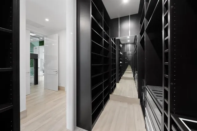 $12,495,000 | 2437 Delmar Place, Fort Lauderdale, FL 33301