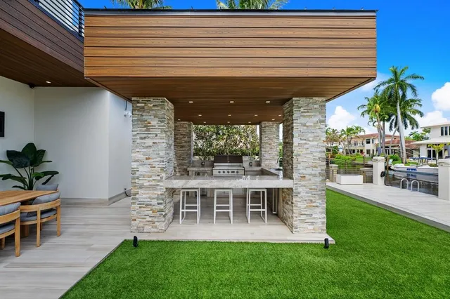 $12,495,000 | 2437 Delmar Place, Fort Lauderdale, FL 33301