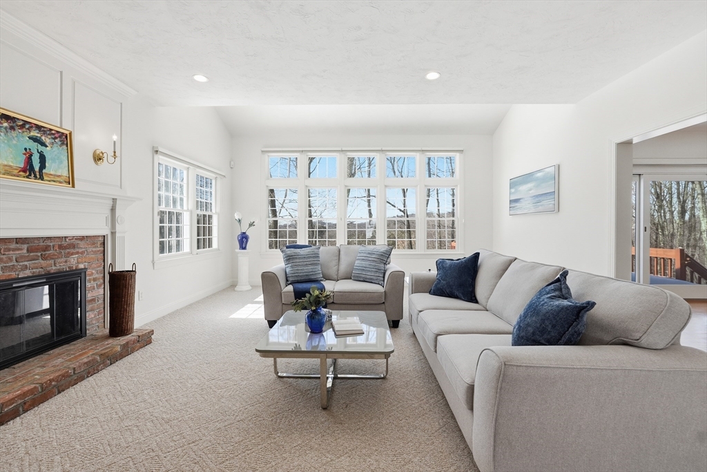 38 Keyes House Road Shrewsbury, MA 01545 - Photo 13 of 42