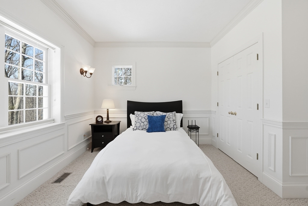 38 Keyes House Road Shrewsbury, MA 01545 - Photo 24 of 42