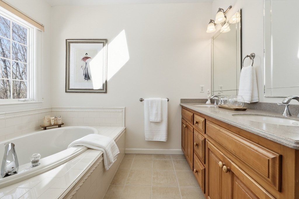 38 Keyes House Road Shrewsbury, MA 01545 - Photo 38 of 42