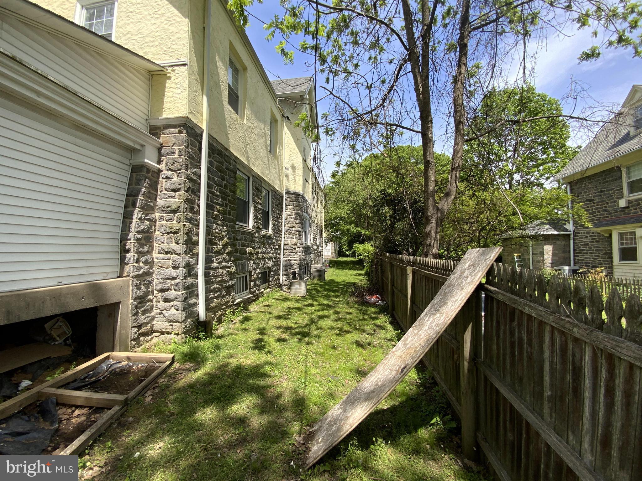 5241 Gainor Road Philadelphia, PA 19131 - Photo 30 of 35