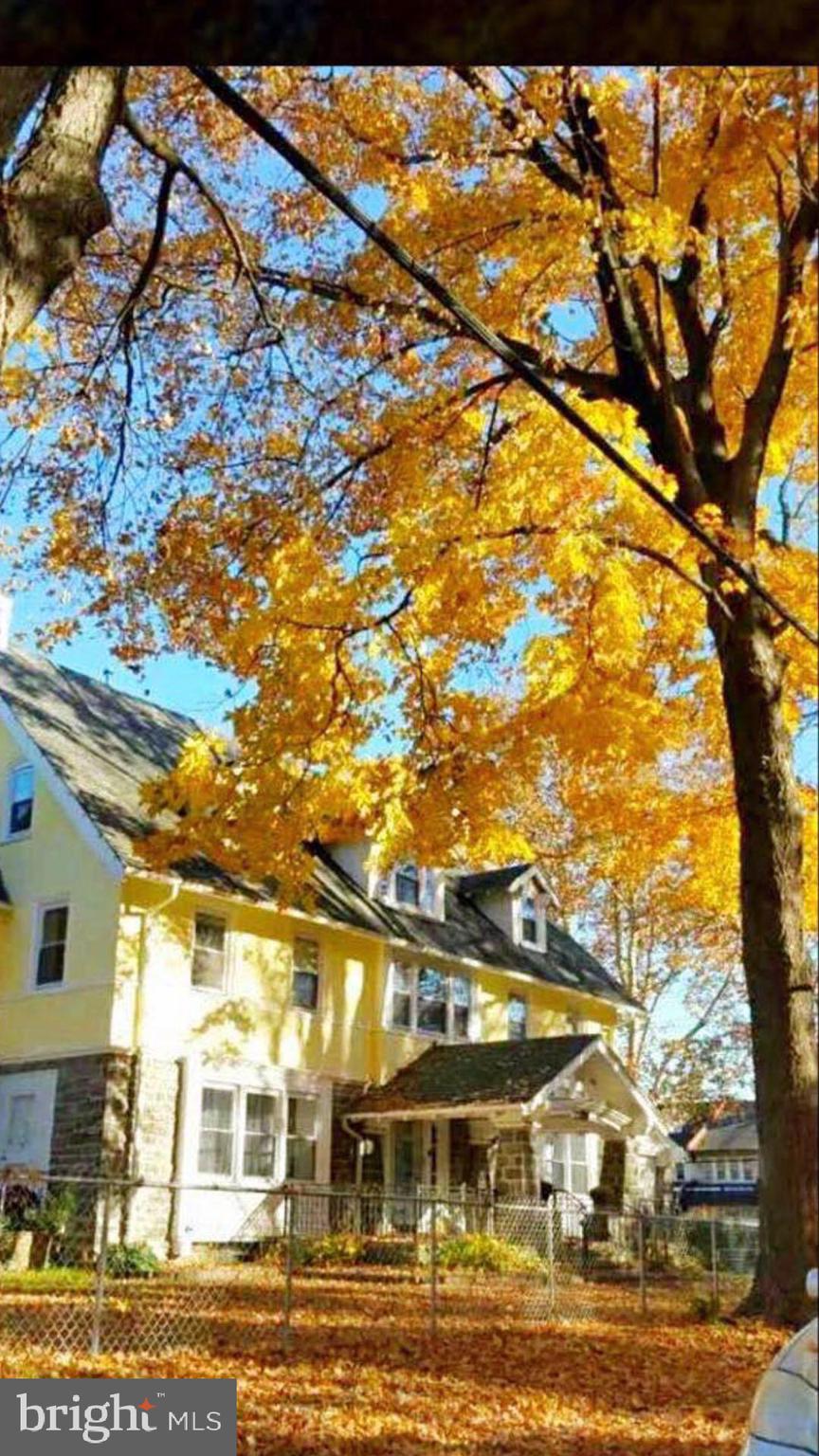 5241 Gainor Road Philadelphia, PA 19131 - Photo 6 of 35