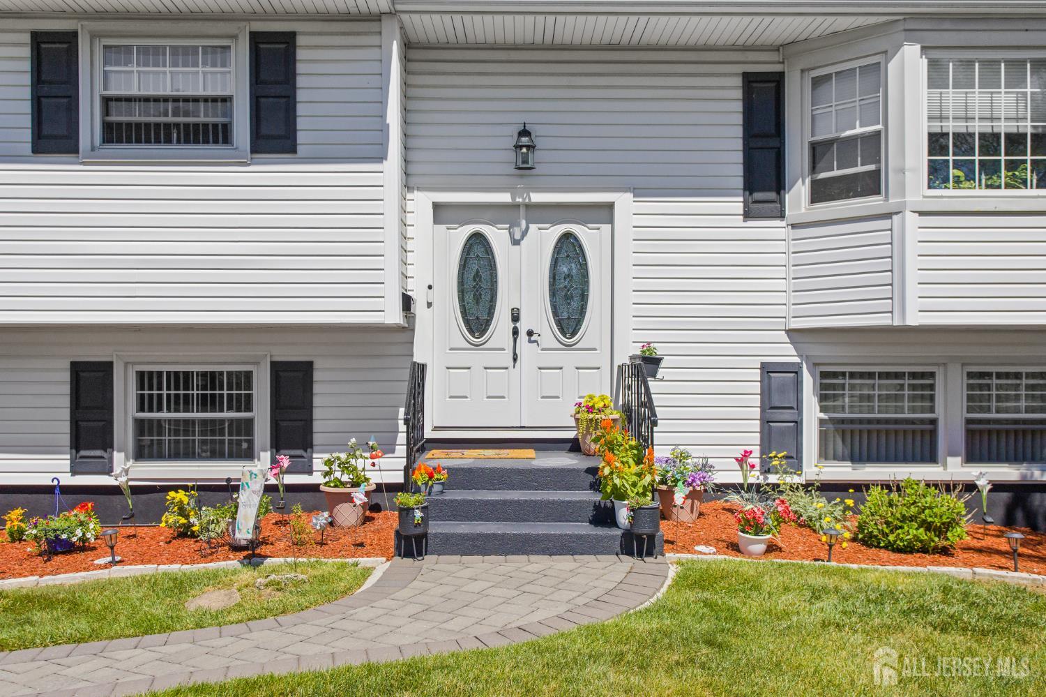 7 Vauxhall Road East Brunswick, NJ 08816 - Photo 5 of 38