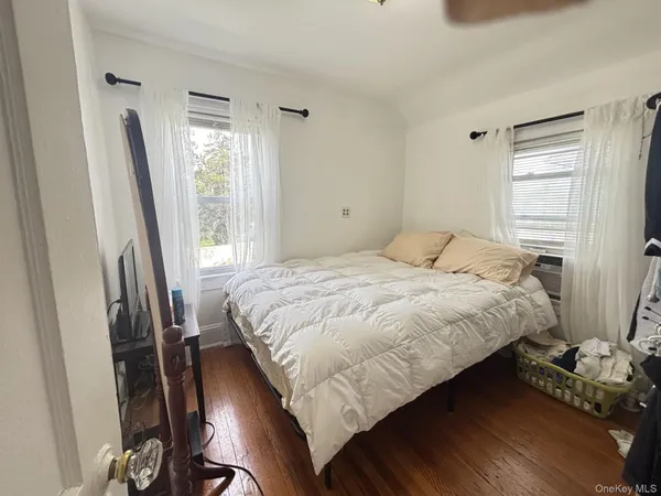 $5,000 | 43 Rolling Street, Lynbrook, NY 11563
