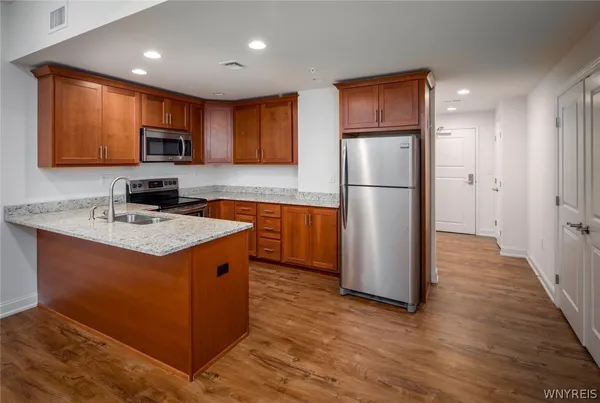$1,425 | 591 Terrace Boulevard, Unit G9, Lancaster, NY 14043