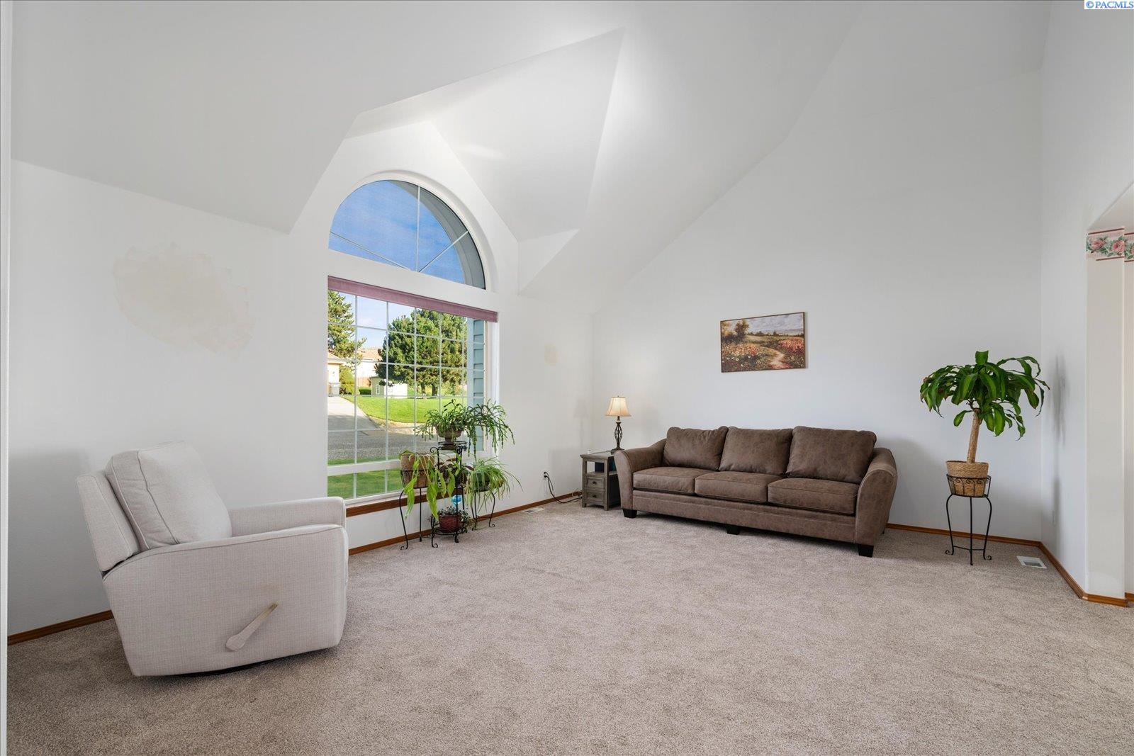 225 Sarah Road Kennewick, WA 99338 - Photo 6 of 50 Gallery Image 6