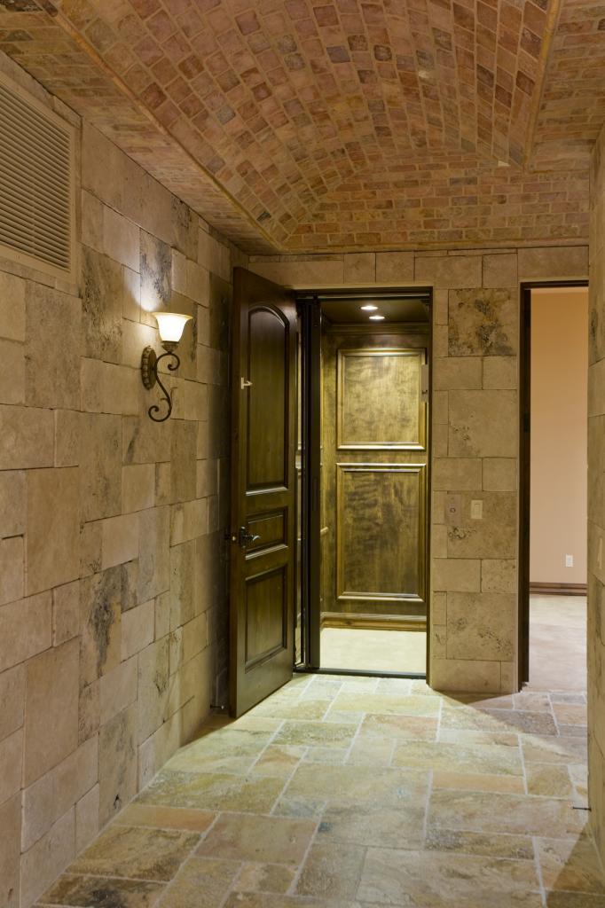 9720 Copper Ridge Trail, Unit 4 Fountain Hills, AZ 85268 - Photo 42 of 44 Hallway to elevator