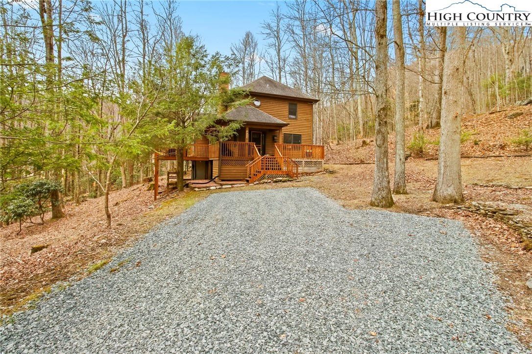423 Little Creekside Road Banner Elk, NC 28604 - Photo 1 of 49 Gallery Image 1