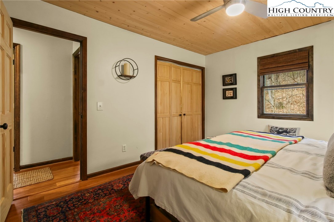 423 Little Creekside Road Banner Elk, NC 28604 - Photo 20 of 49 Gallery Image 20