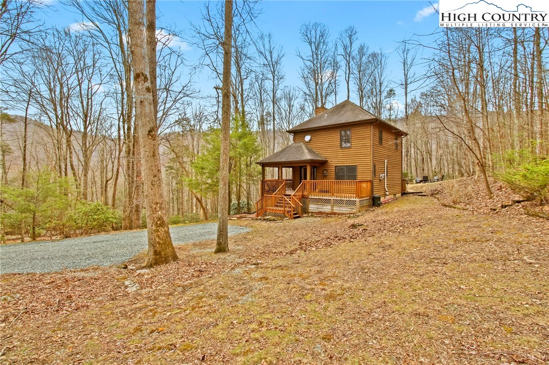423 Little Creekside Road Banner Elk, NC 28604 - Photo 2 of 49 Gallery Image 2