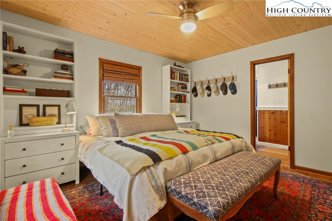 423 Little Creekside Road Banner Elk, NC 28604 - Photo 21 of 49 Gallery Image 21
