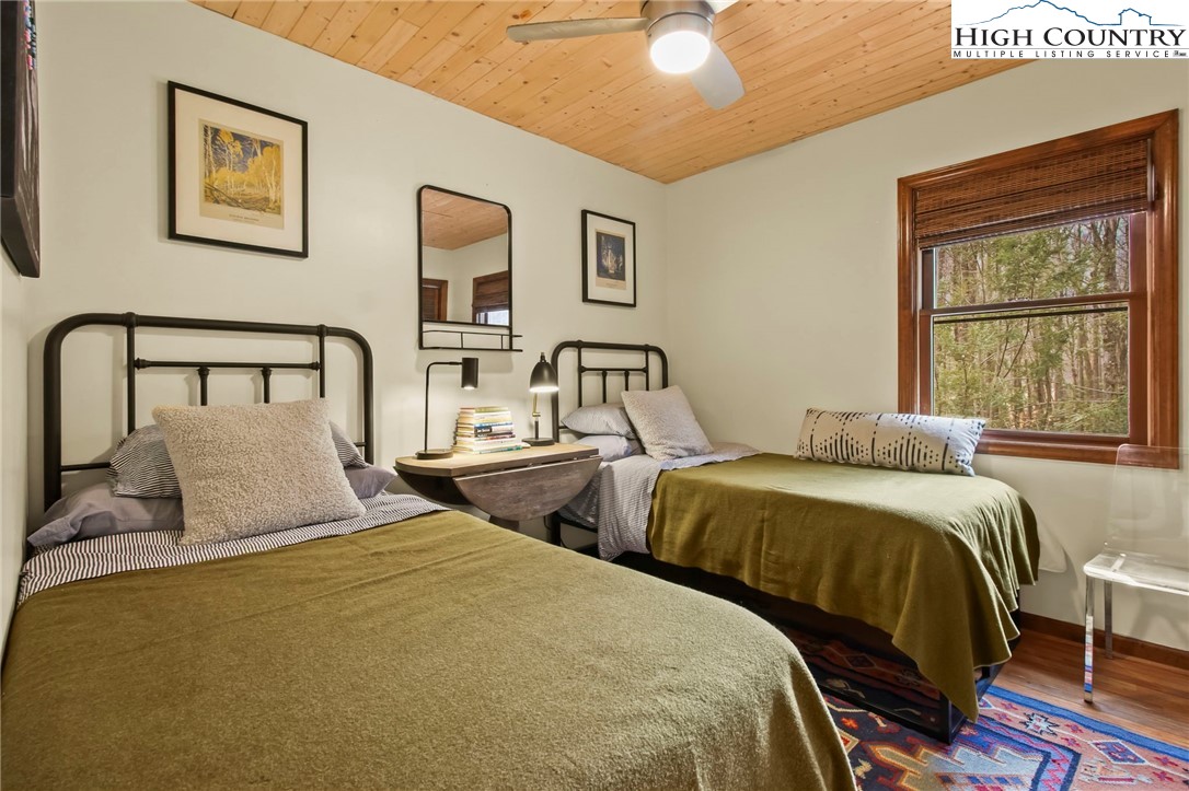 423 Little Creekside Road Banner Elk, NC 28604 - Photo 23 of 49 Gallery Image 23