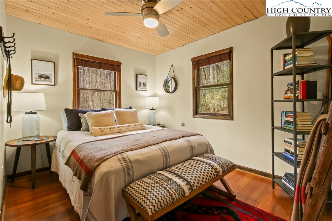 423 Little Creekside Road Banner Elk, NC 28604 - Photo 26 of 49 Gallery Image 26