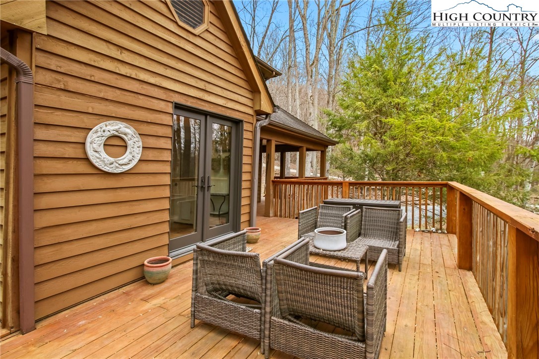 423 Little Creekside Road Banner Elk, NC 28604 - Photo 35 of 49 Gallery Image 35